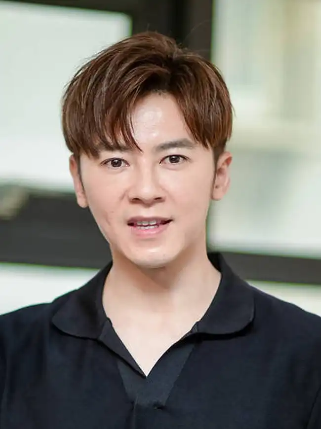 李國毅