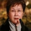 Maggie Lee