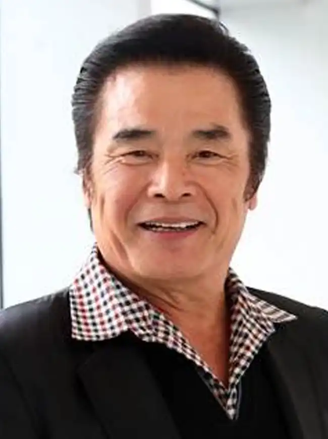 雷洪