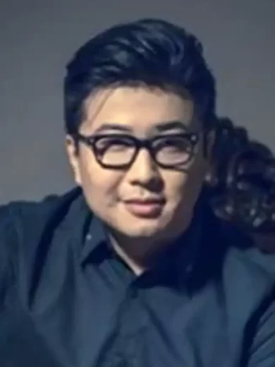 李昂