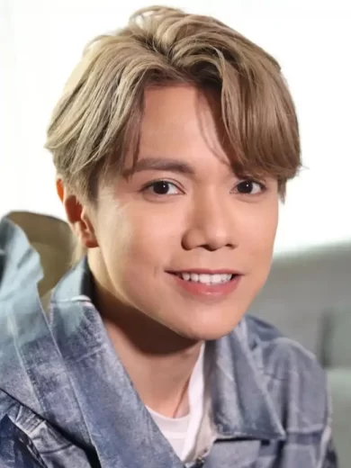 Hins Cheung