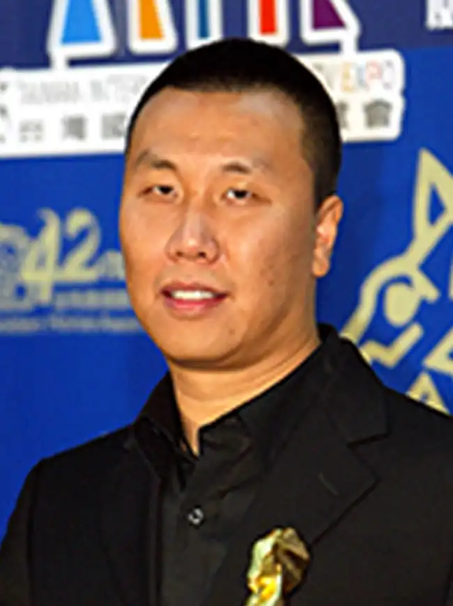 潘耀明
